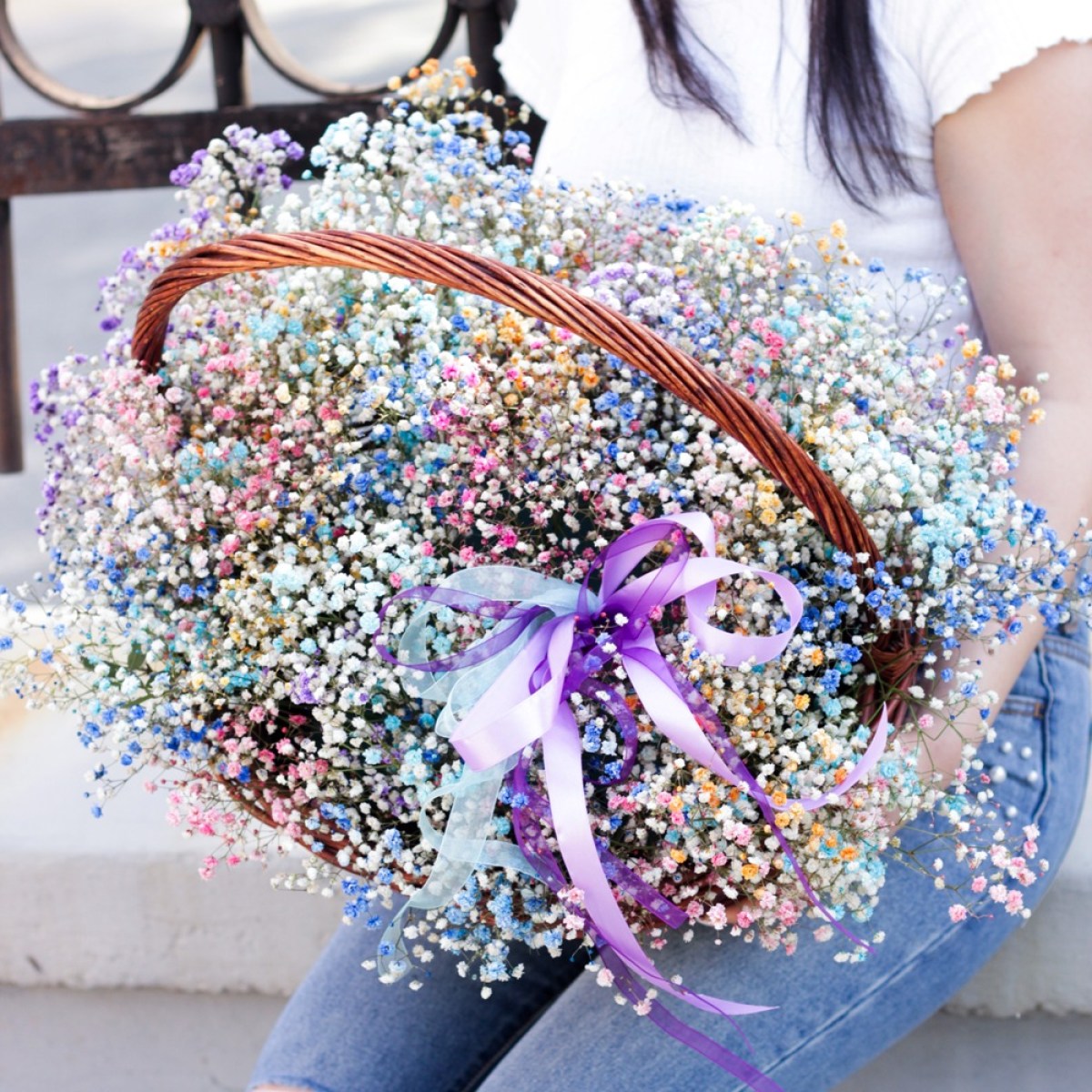 korzina s gipsofiloj 4